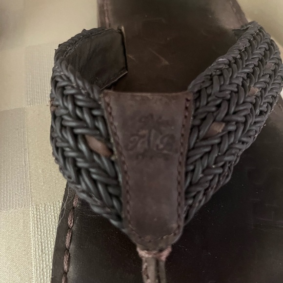 Tommy Bahama Sandals Flip Flops Black Woven Braided Leather Mens 10 - Picture 4 of 6
